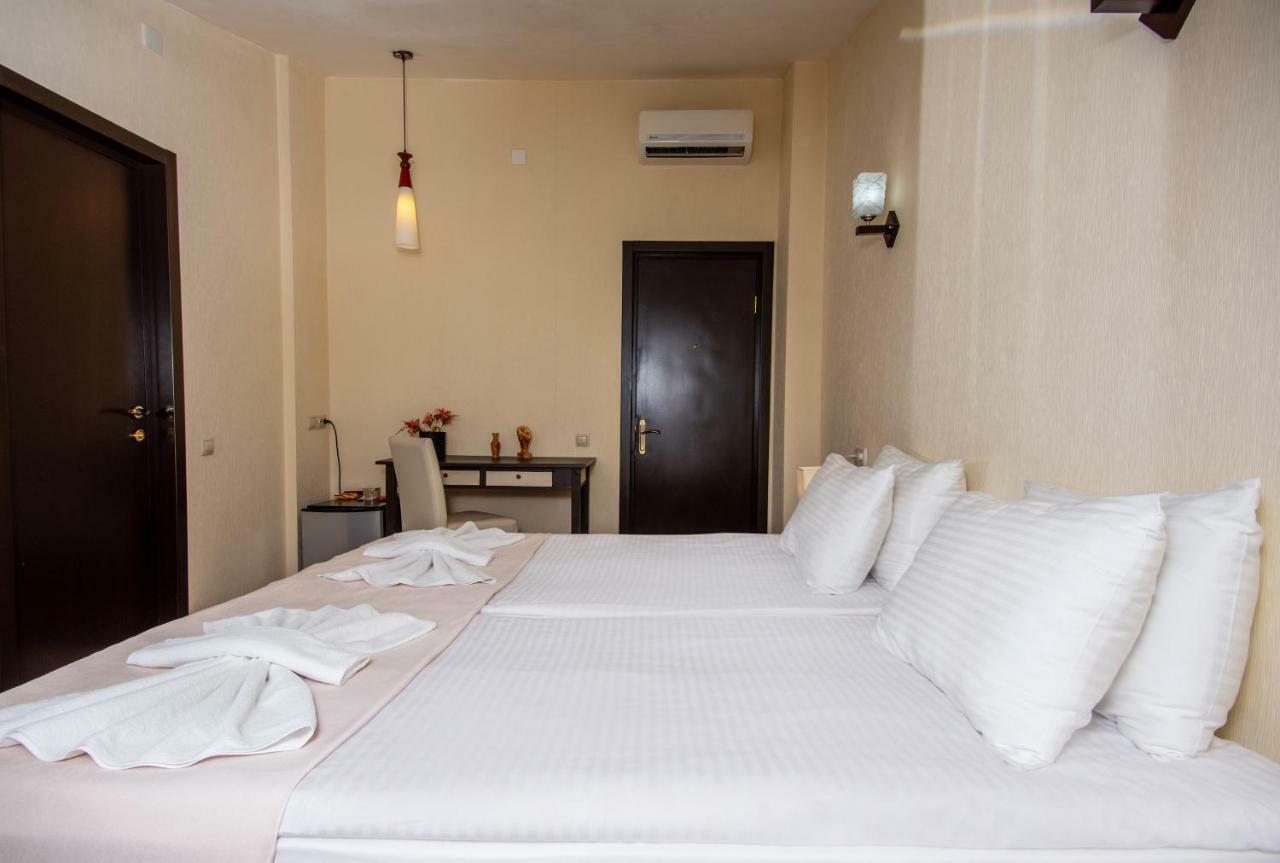 טביליסי Lowell Hotel מראה חיצוני תמונה