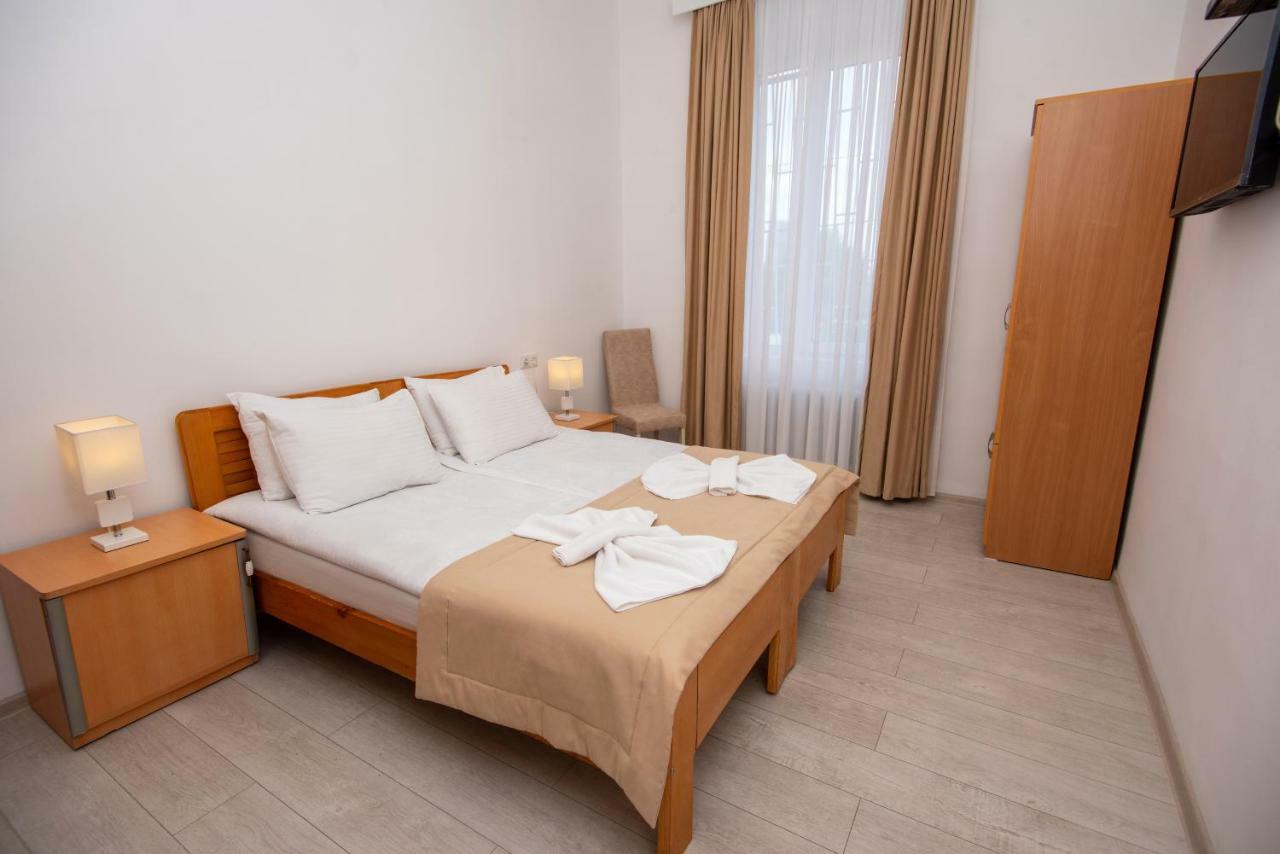 טביליסי Lowell Hotel מראה חיצוני תמונה