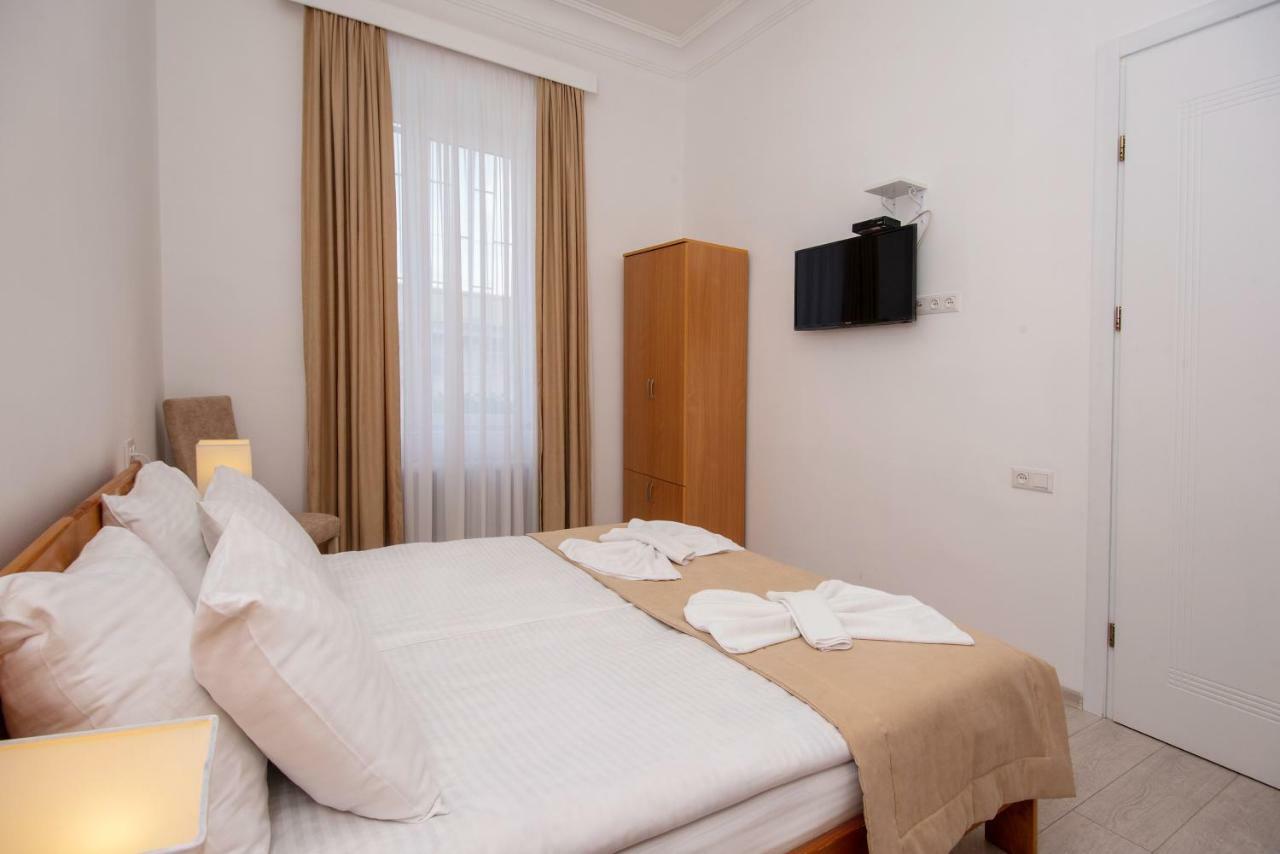 טביליסי Lowell Hotel מראה חיצוני תמונה