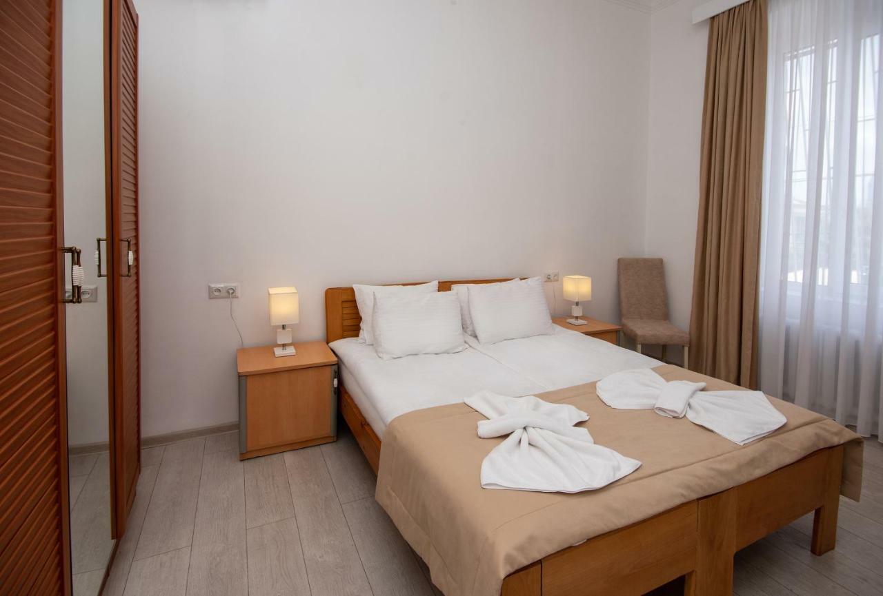 טביליסי Lowell Hotel מראה חיצוני תמונה