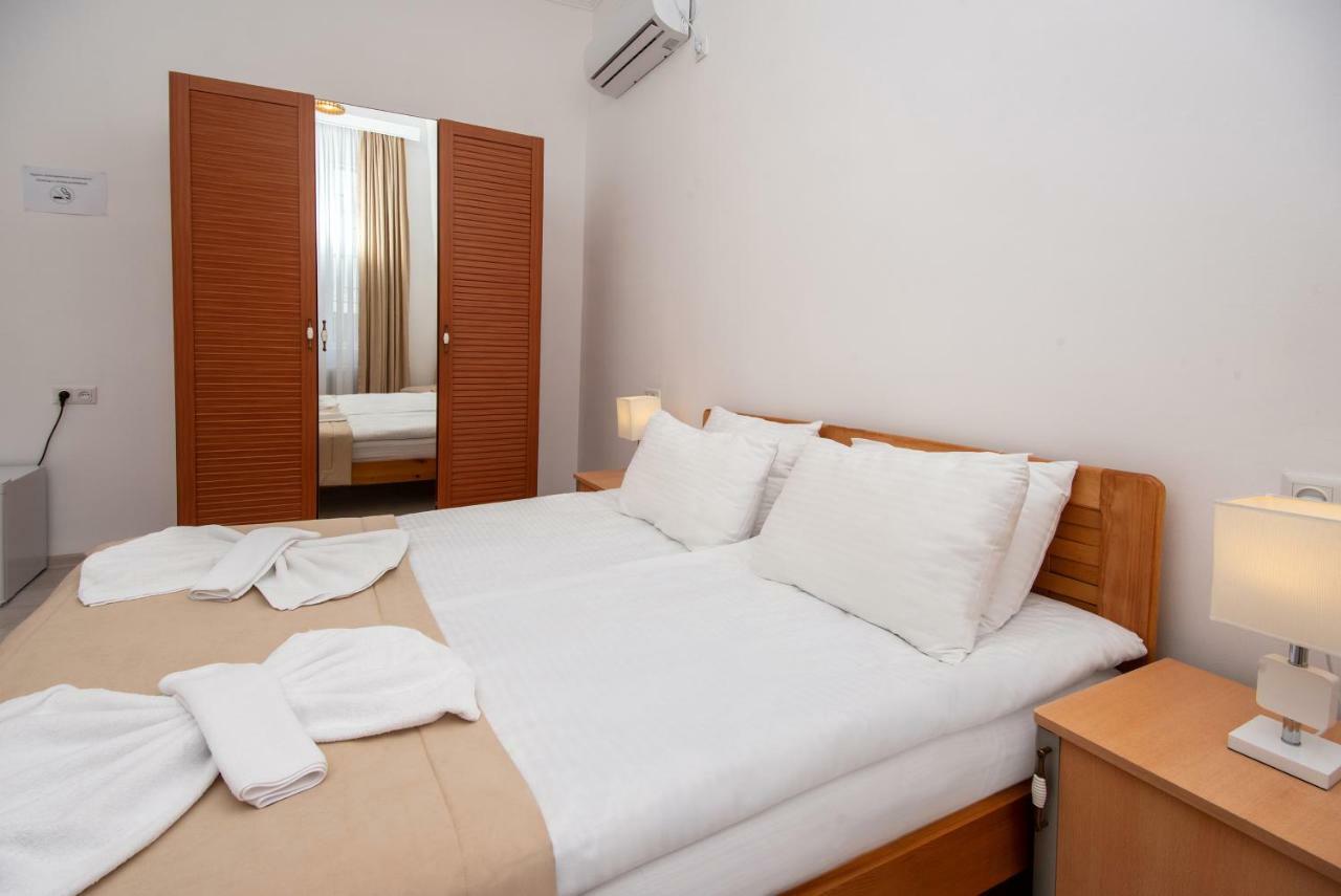 טביליסי Lowell Hotel מראה חיצוני תמונה